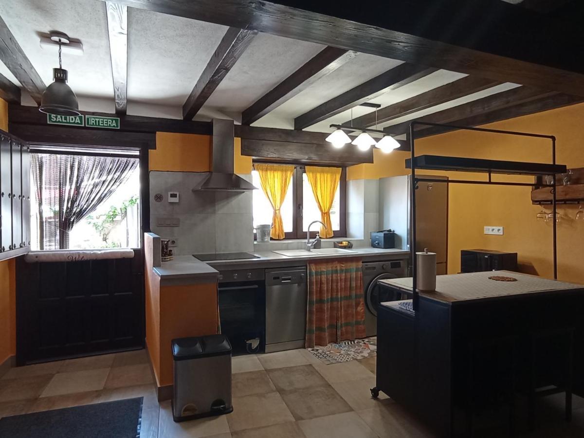 Inma Enea Apartamento Armananzas Exterior foto